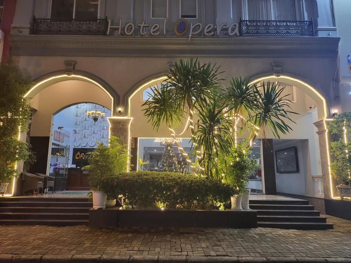 Opera Hotel Ho Şi Min Exterior foto
